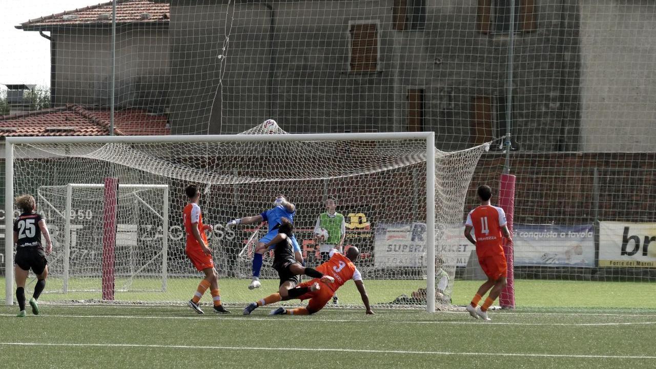 Un'azione del match dell'andata (foto Paglianti)