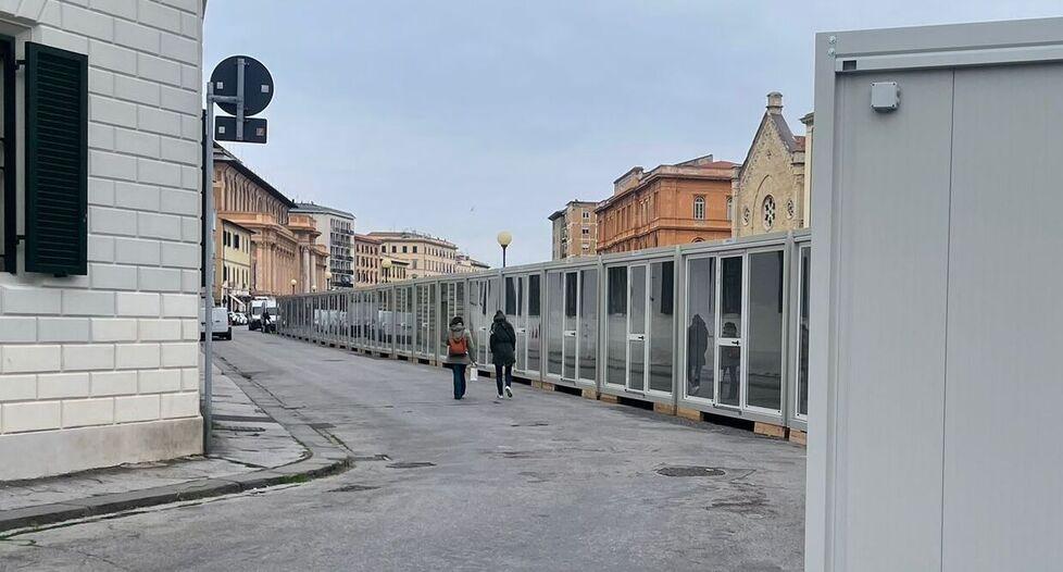 Livorno, allestiti 29 box lungo gli scali: «Banchi qui nel giro di un mese»