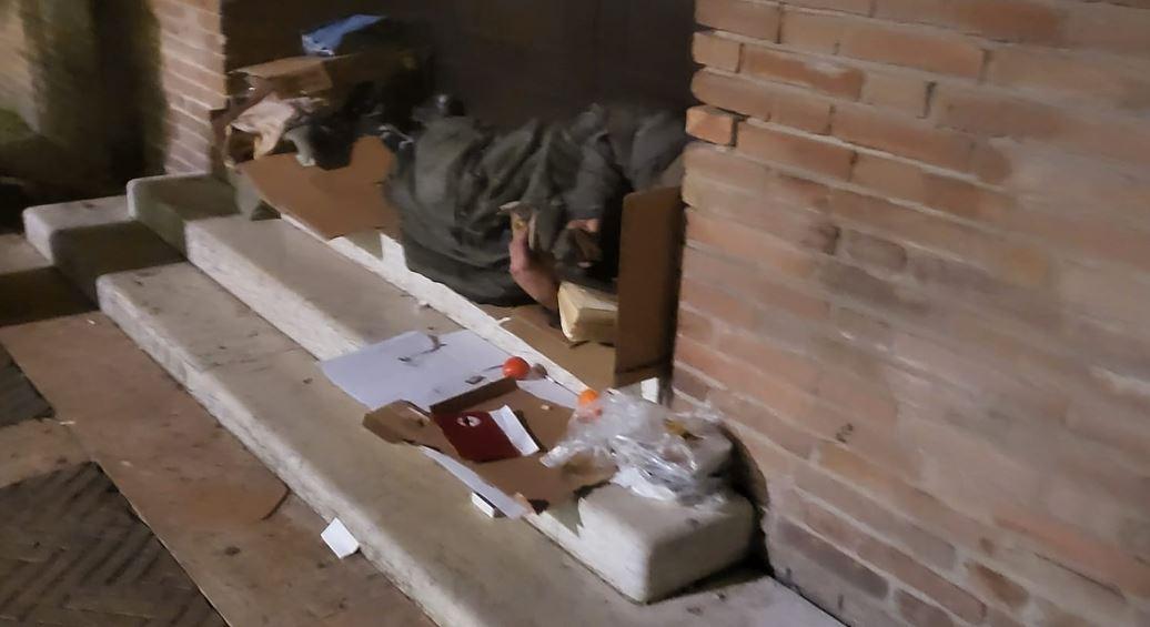 Ferrara, temperature ancora sotto zero: «Per i senzatetto 100 posti letto»