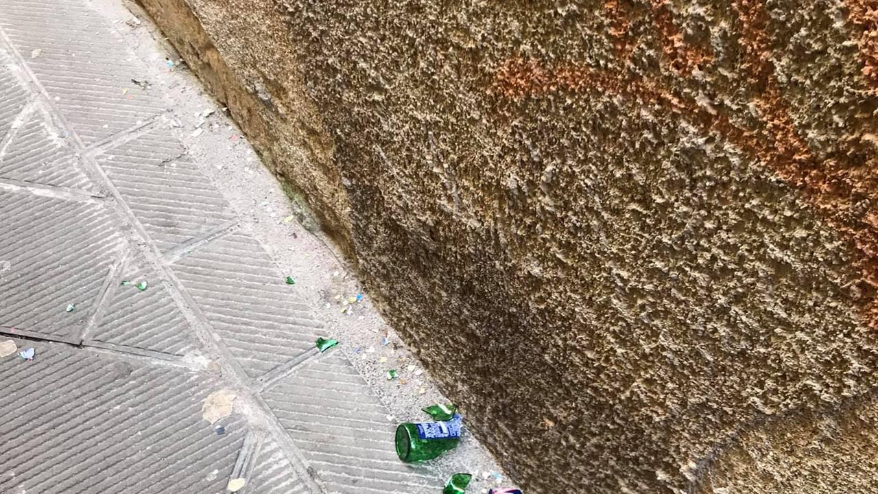 Carrara, niente bevande all’esterno tra le 22 e le 6 anche ad Avenza