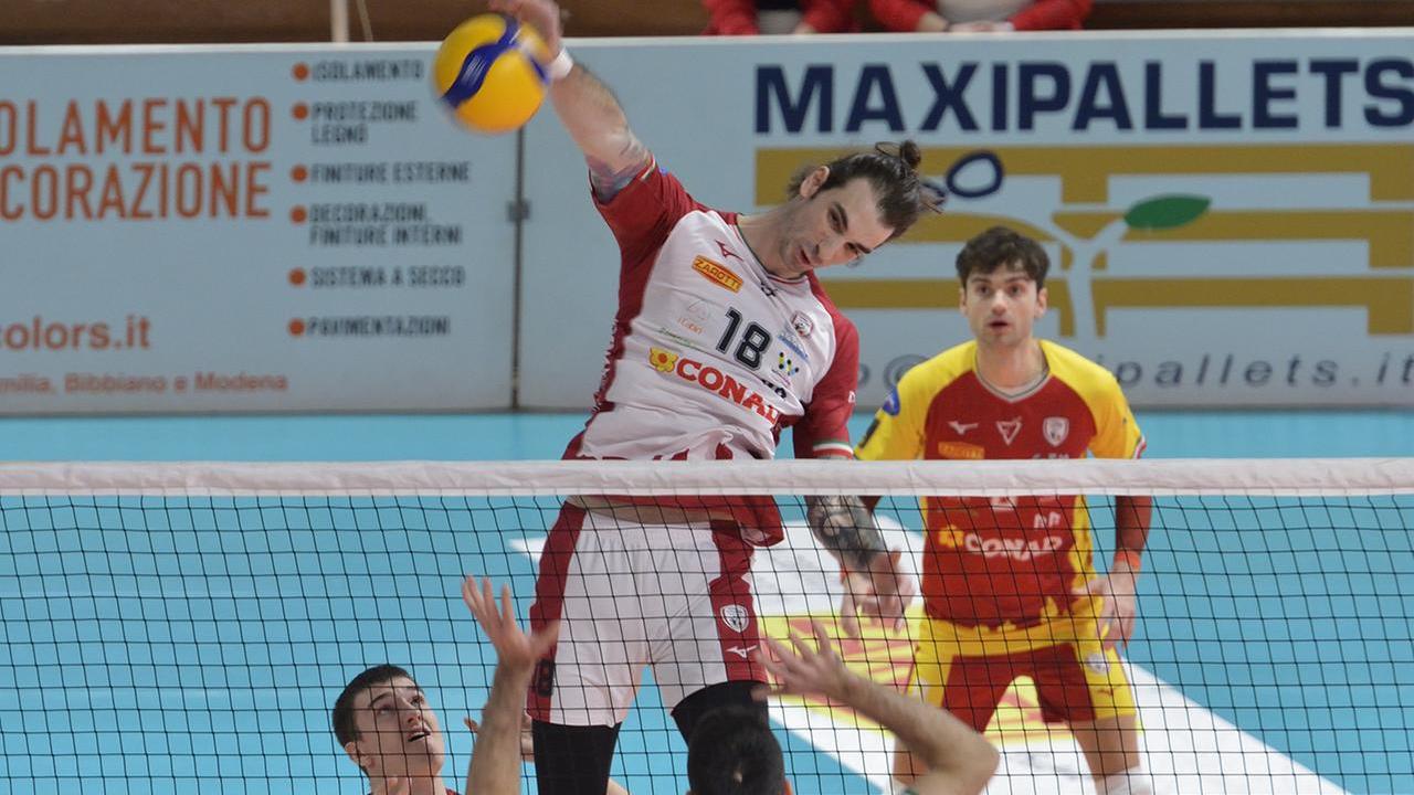 La Conad Reggio Emilia cade ad Aversa