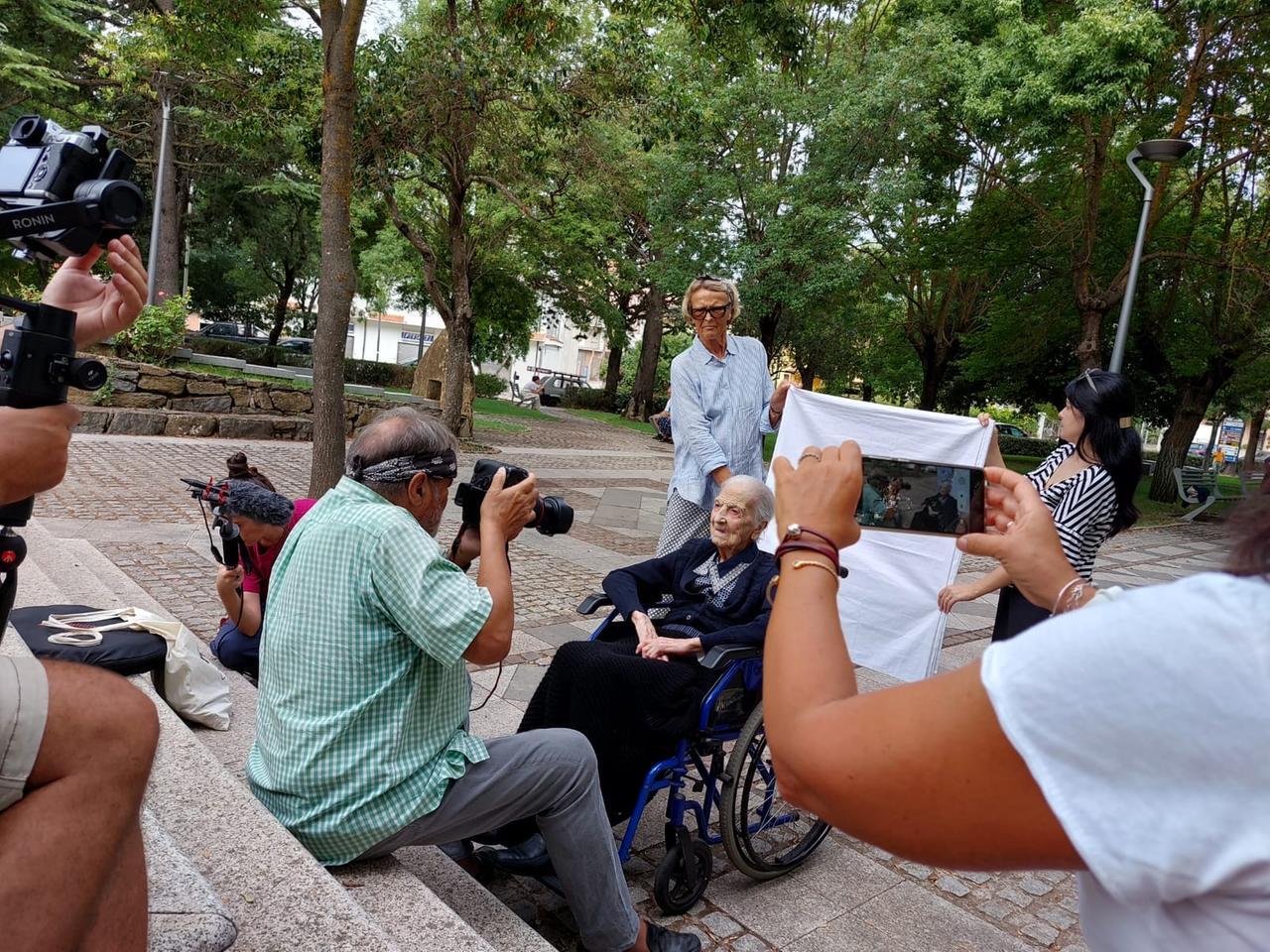 
	Oliviero Toscani in Ogliastra (foto di Federica Melis)

