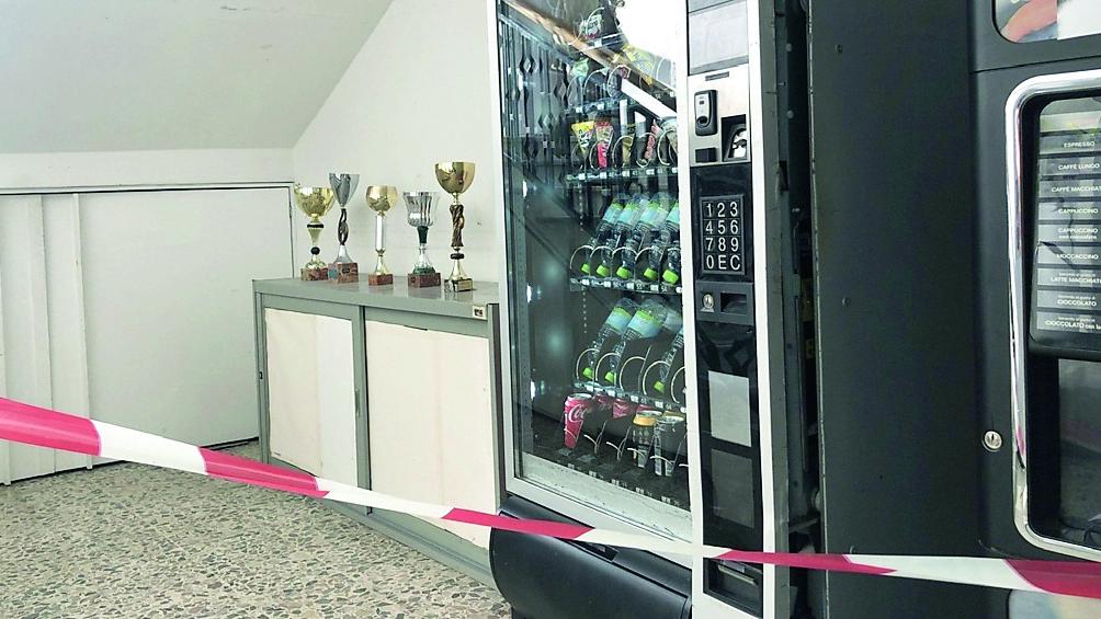 Due scuole cittadine ancora nel mirino di vandali e ladri