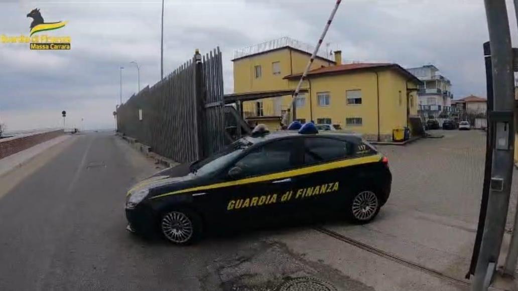 I militari della Finanza di Massa Carrara