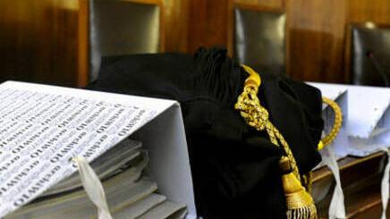 Altopascio, pestato e rapinato fuori dal bar: ecco chi è la coppia condannata