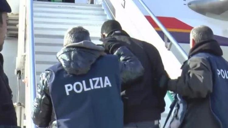 Il Viminale espelle un presunto combattente: si trovava in Sardegna dal 2022