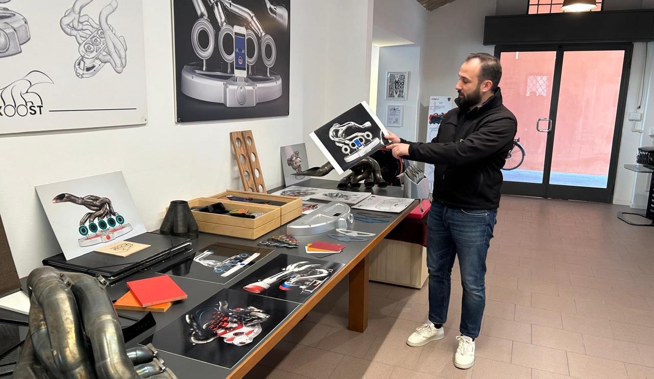
	Il fondatore di iXoost Giuseppe Panini nel suo laboratorio

