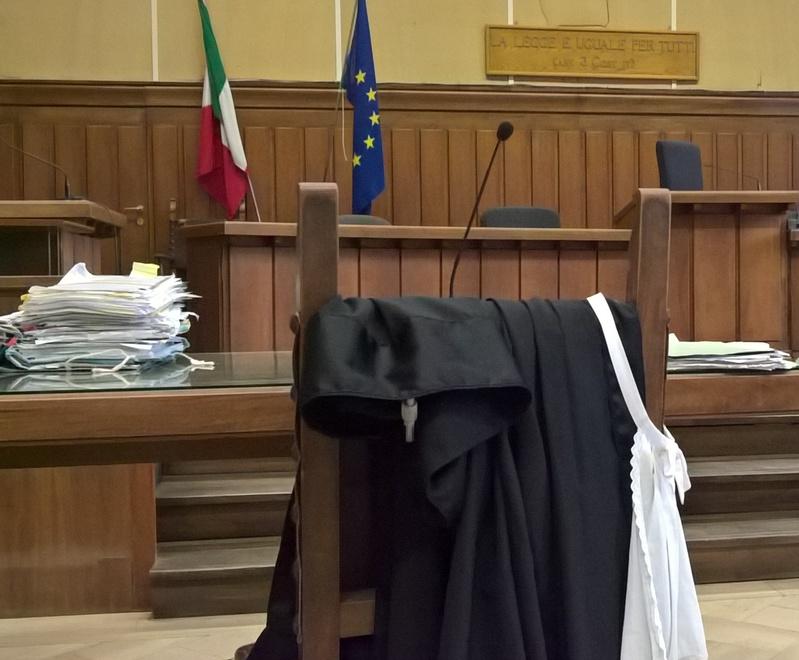 
	Un tribunale

