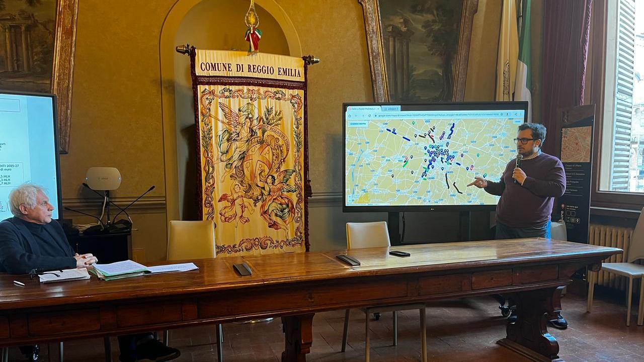 Reggio Emilia, presentato il piano triennale delle opere pubbliche: ecco le priorità