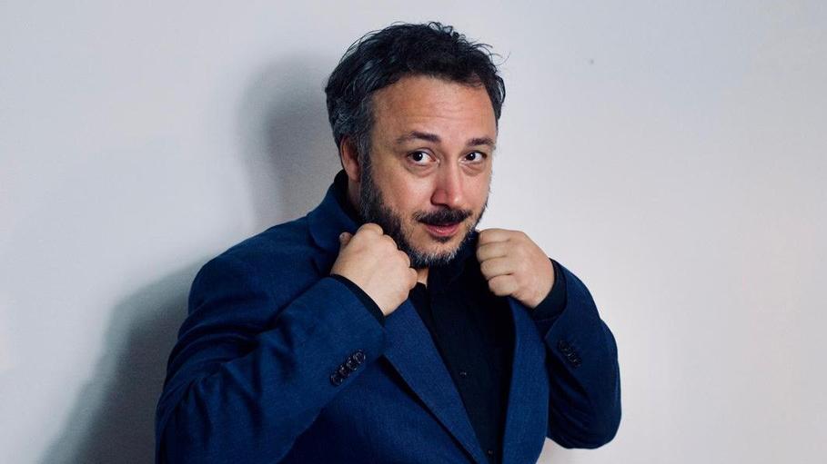 L'attore carpigiano Stefano Cenci interpreta Filippo Tommaso Marinetti nella serie tv "M. Il figlio del secolo"