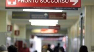 Accoltellato in strada: grave un 34enne