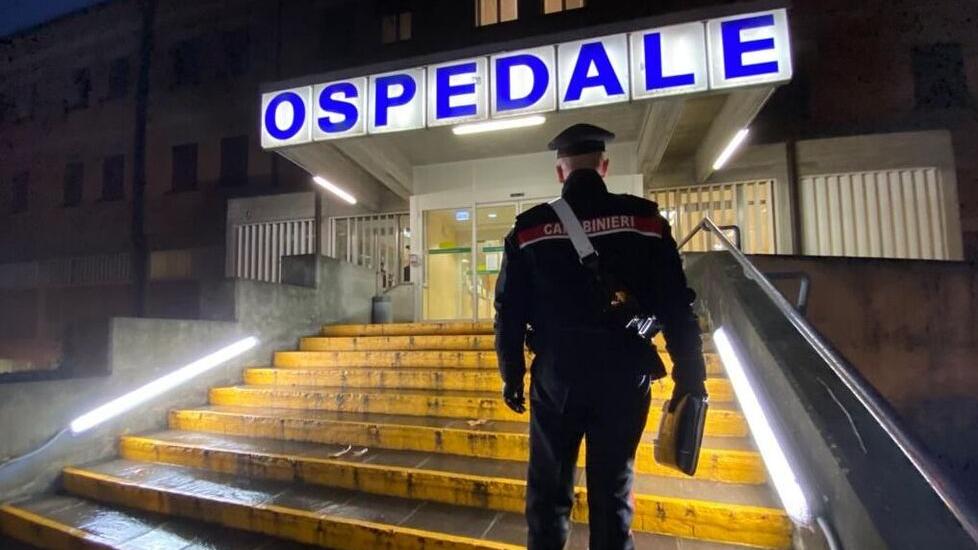 Colpisce il vicino con una pala: denunciato un uomo di 47 anni
