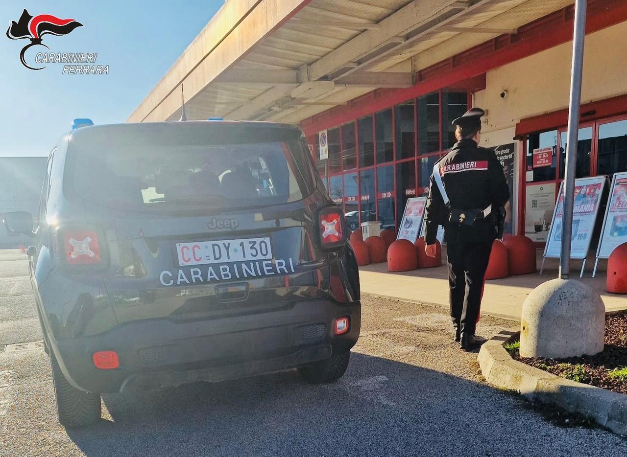 Rubano dieci smartphone a Porotto, scoperti e denunciati