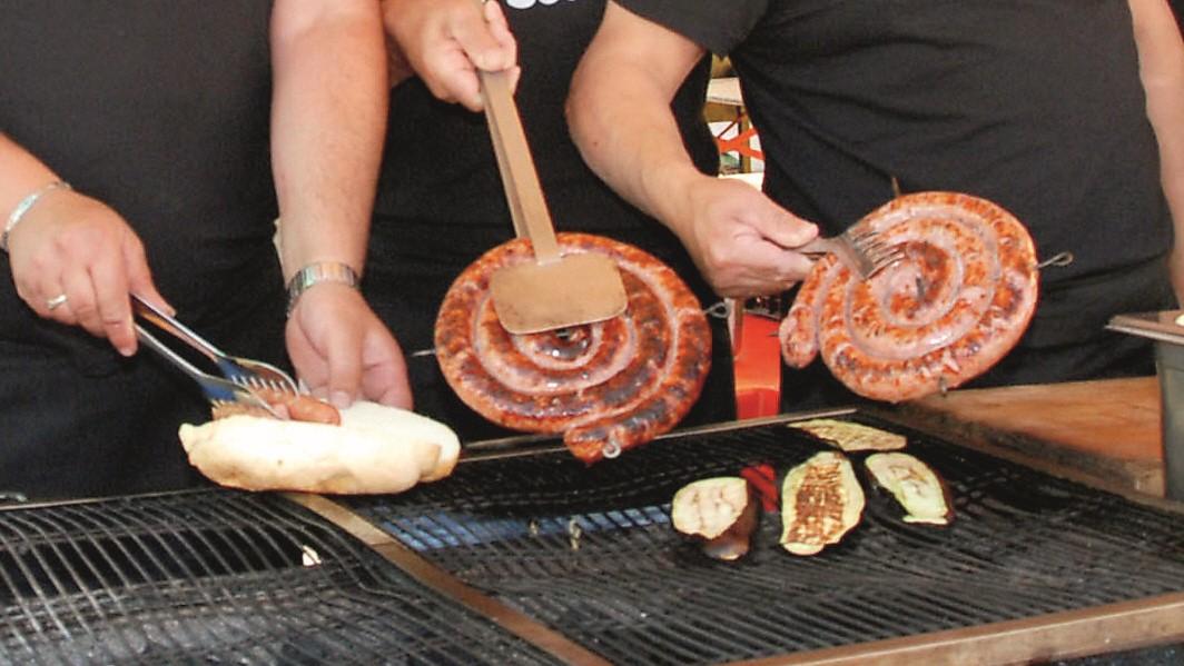 Il super panino con salsiccia e verdure: lo spuntino che arriva dall’antica Roma