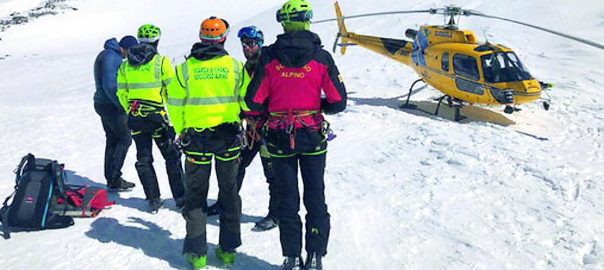 Abetone, bimbo di nove anni sugli sci finisce nel dirupo