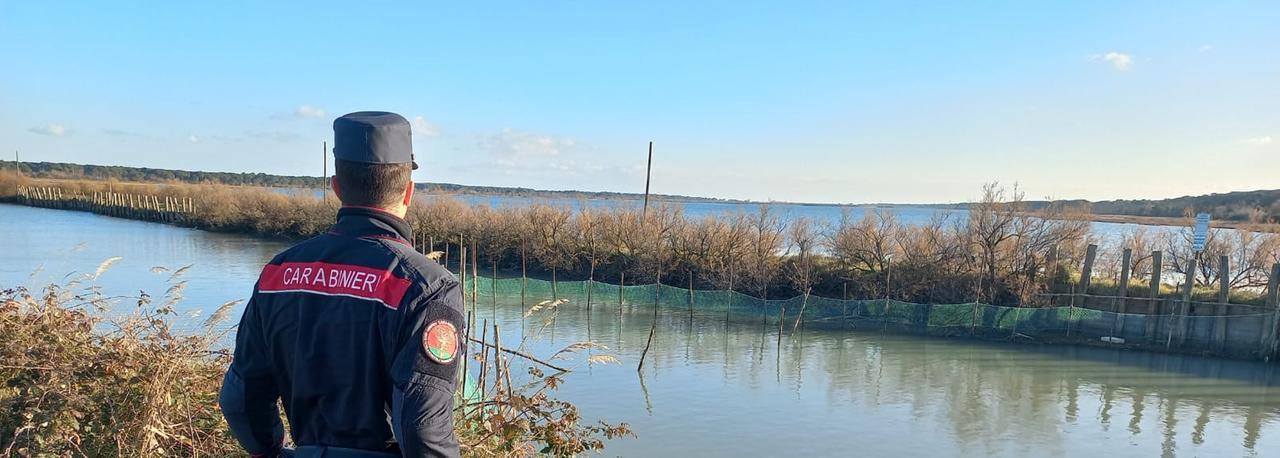 Pescatori abusivi scoperti a Lido Spina, scatta la multa