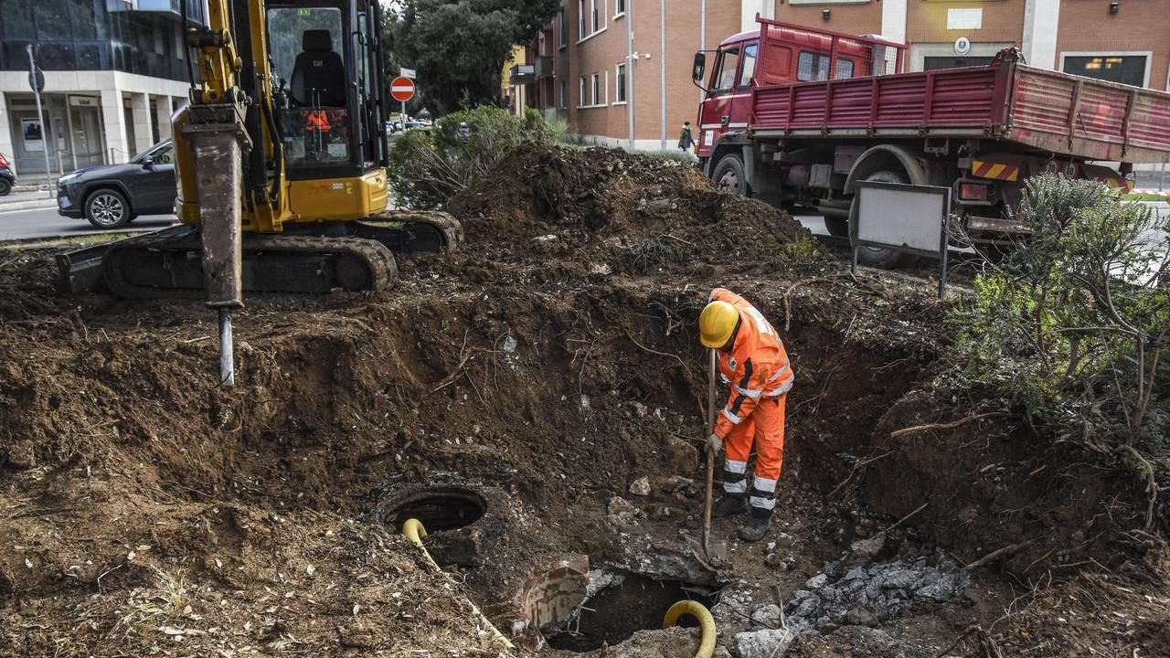 L'intervento in piazza Lamarmora