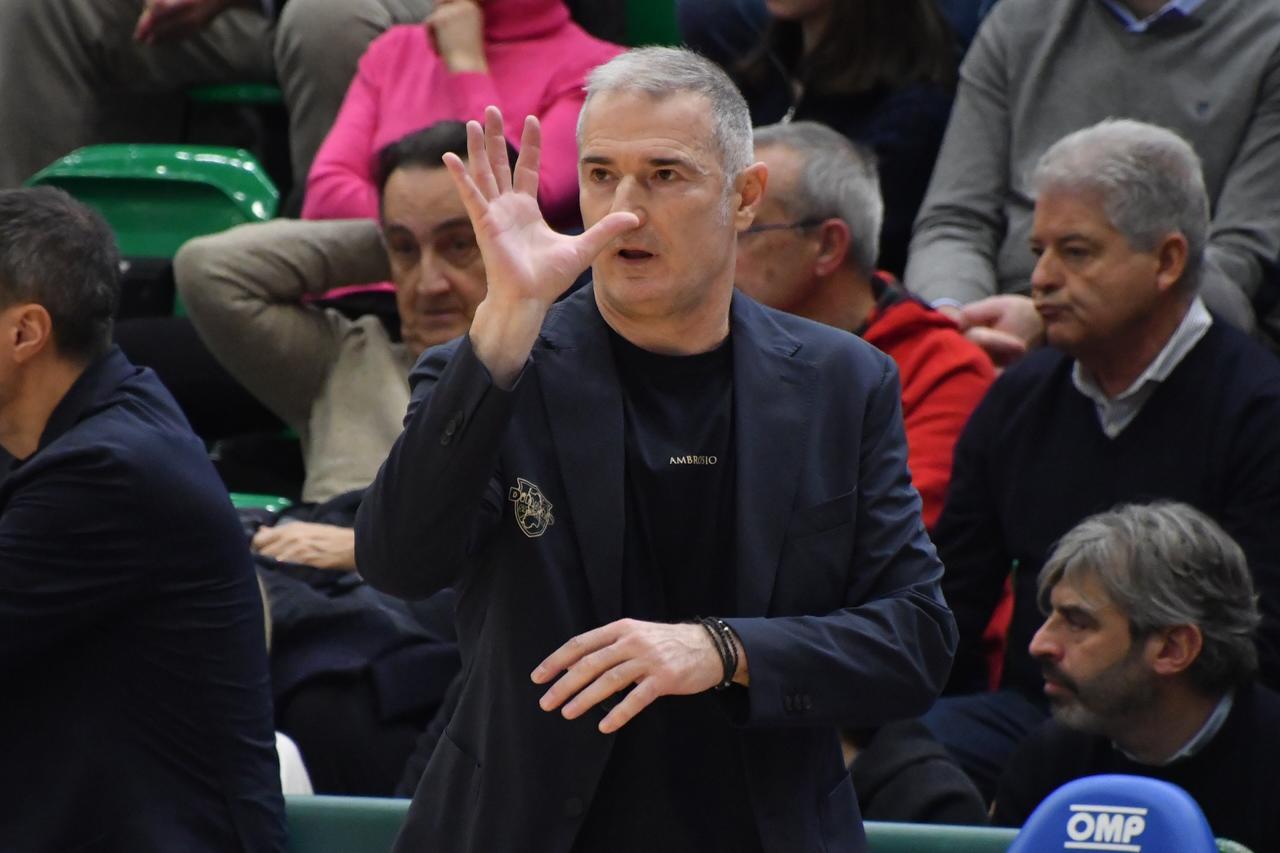 Nenad Markovic coach della Dinamo Basket