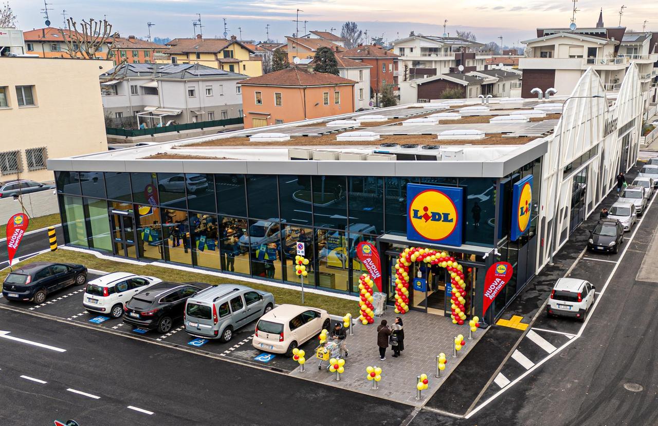 
	Il nuovo Lidl in via Emilia Ovest

