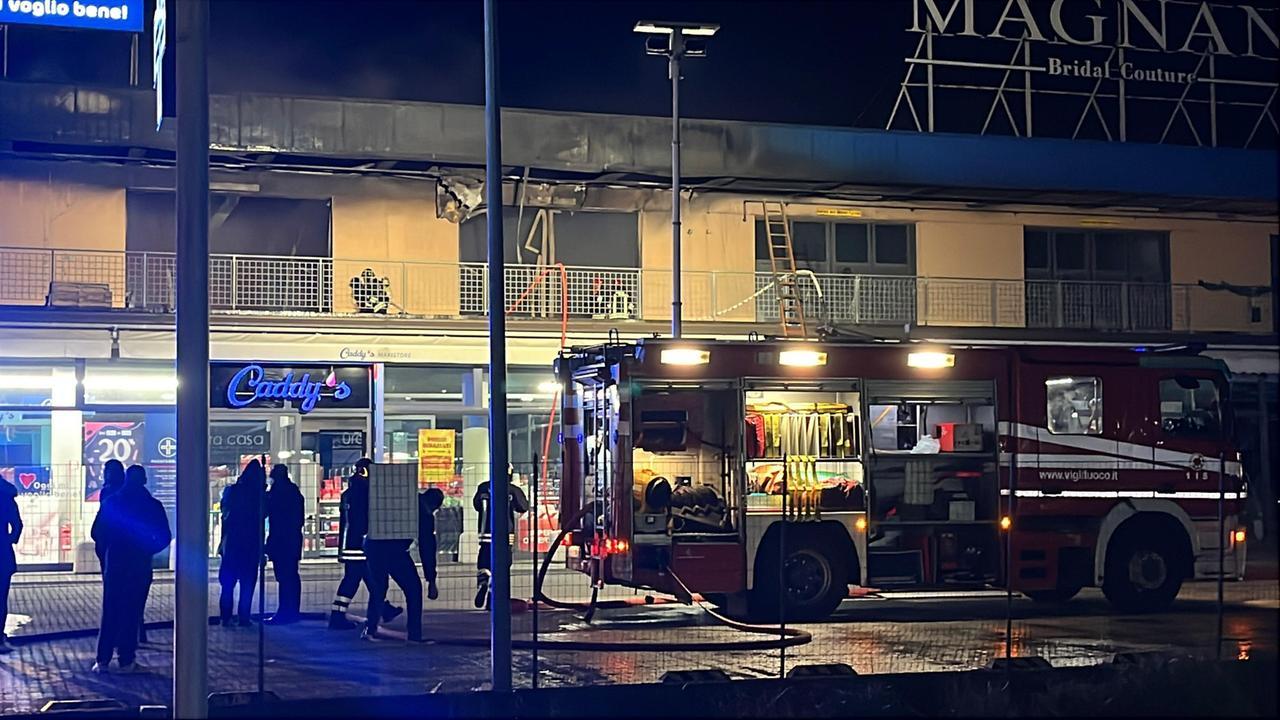 
	L'intervento dei vigili del fuoco (foto Silvi)

