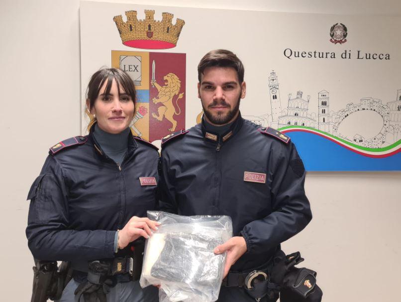 Lucca, quattro arrestati per spaccio: avevano 1,1 kg di cocaina