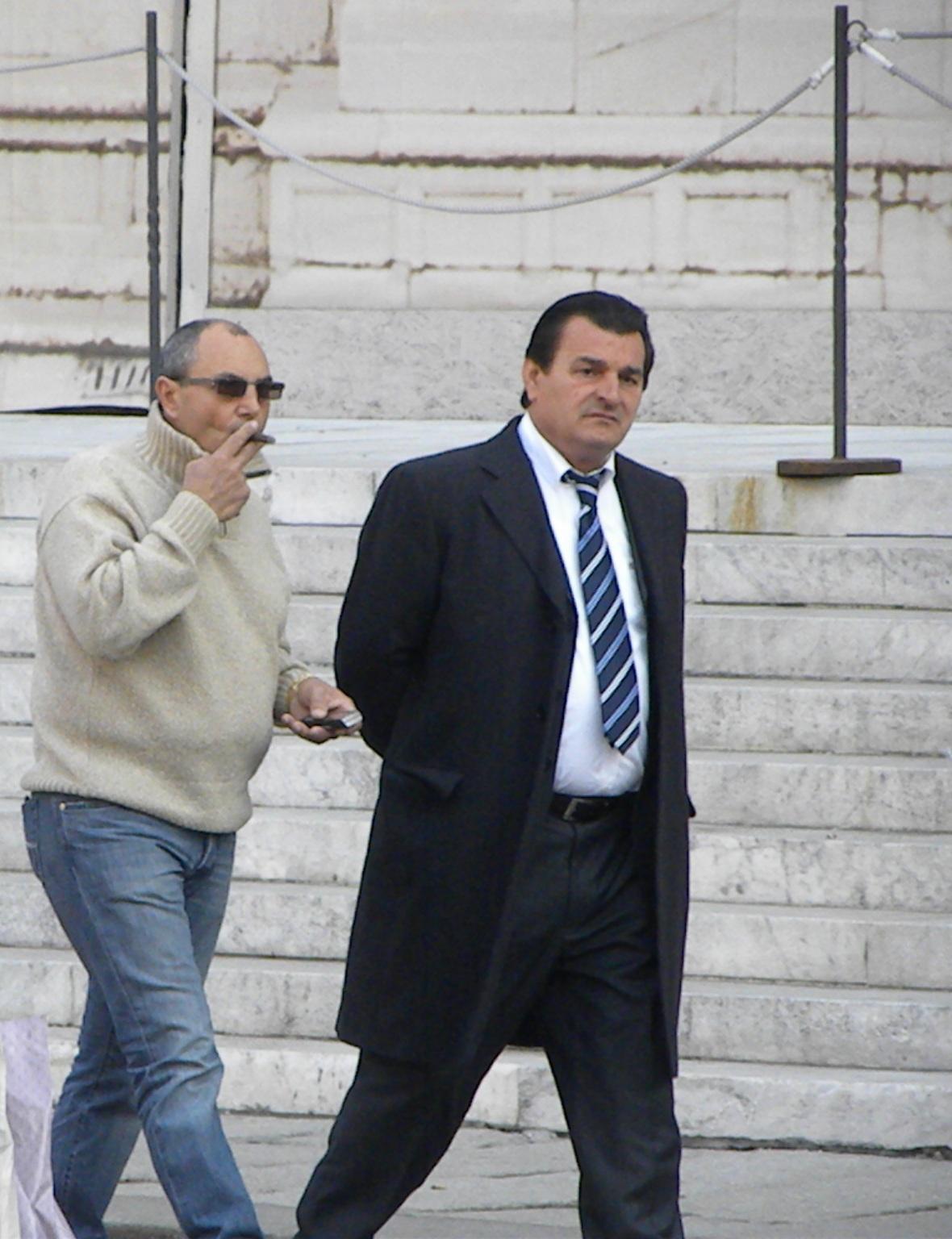 Resta in carcere il boss Antonio Gualtieri, sequestrata anche la villa con piscina
