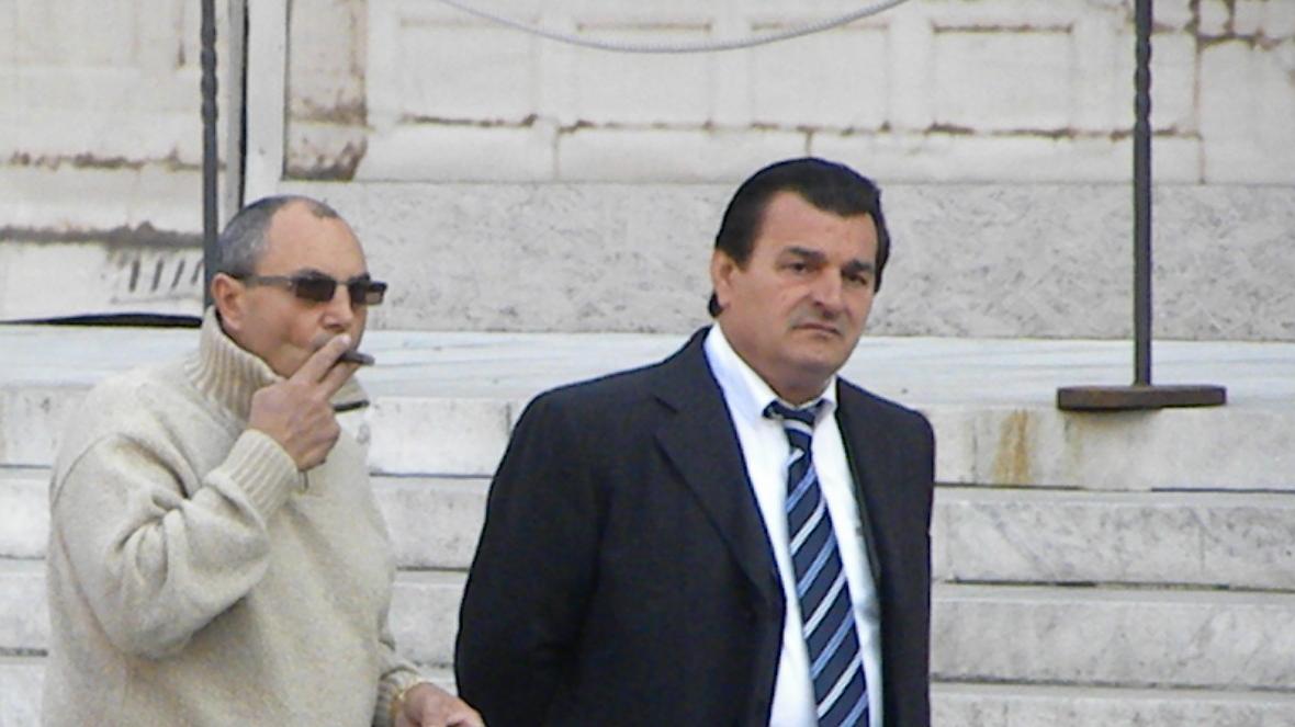 Resta in carcere il boss Antonio Gualtieri, sequestrata anche la villa con piscina