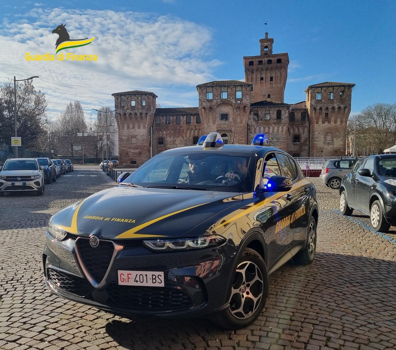 Cento, imprenditore truffato da finto operatore di banca