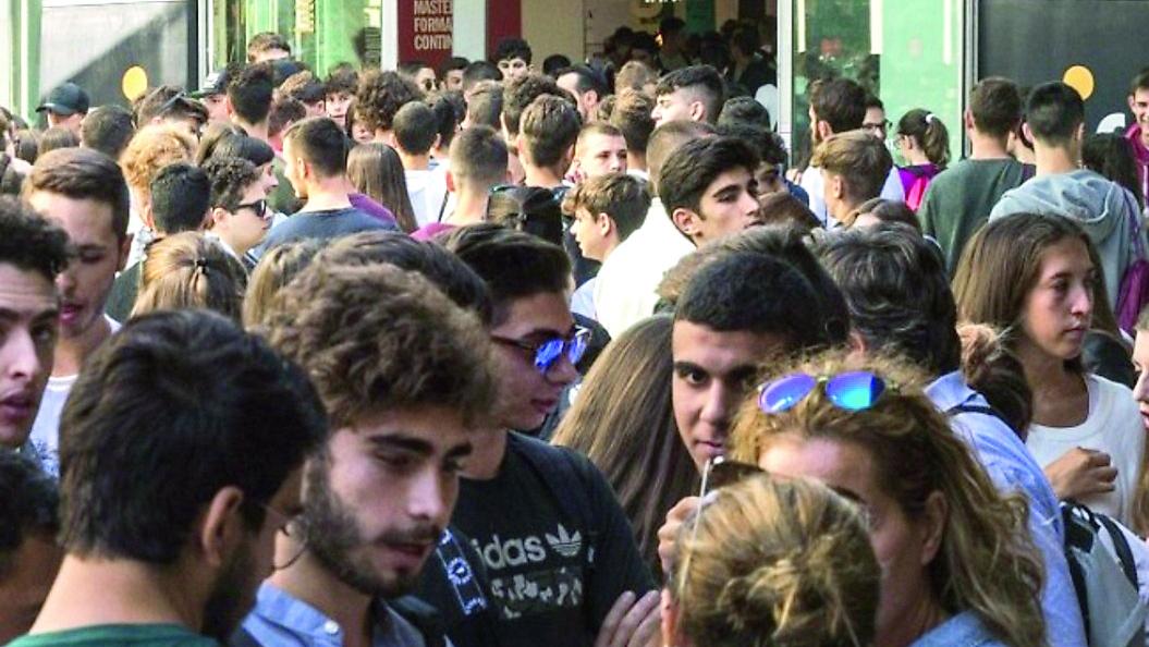 <usng-titolo-spec>Gli studenti non sono un voto e la scuola dovrebbe insegnare 1, 2, 3... benessere</usng-titolo-spec><br type="_moz" />