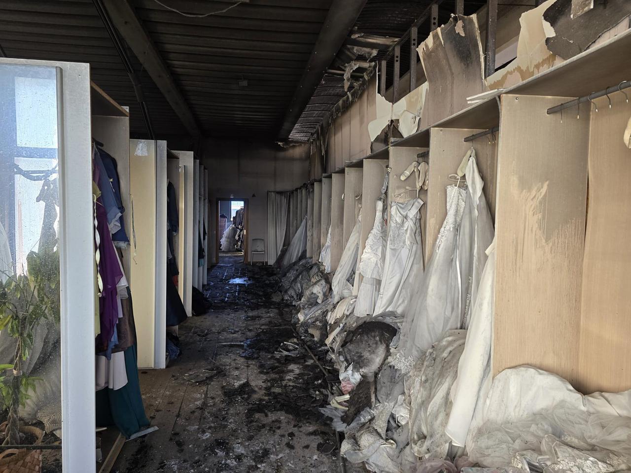 
	I danni all'interno del magazzino

