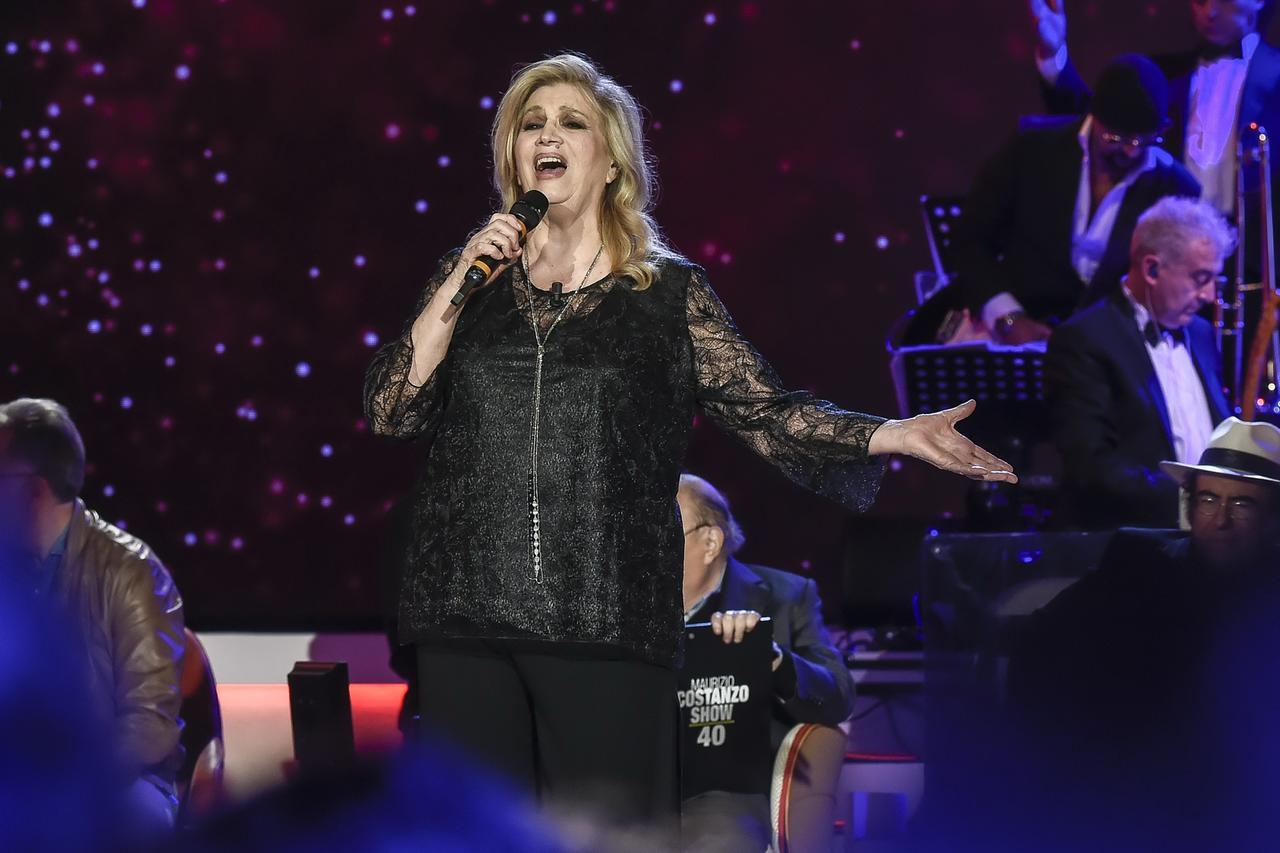 
	La cantante durante una esibizione al Maurizio Costanzo Show (Foto Imagoeconomica

