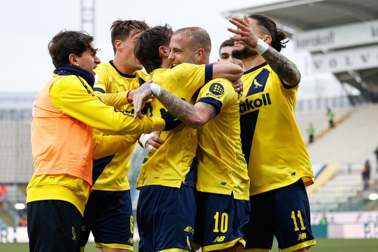 
	L'esultanza del Modena dopo il gol di Palumbo

