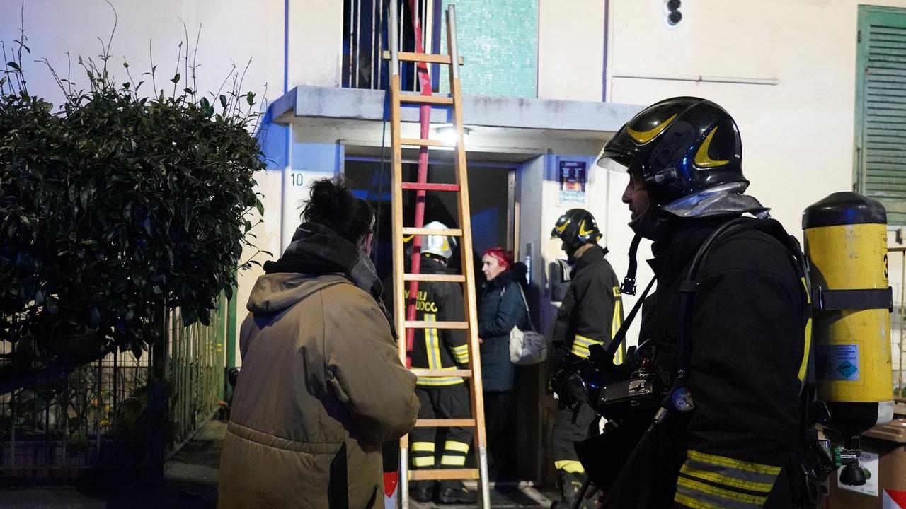 Livorno, palazzina in fiamme: Isabella ha rivissuto la tragedia della morte di suo figlio
