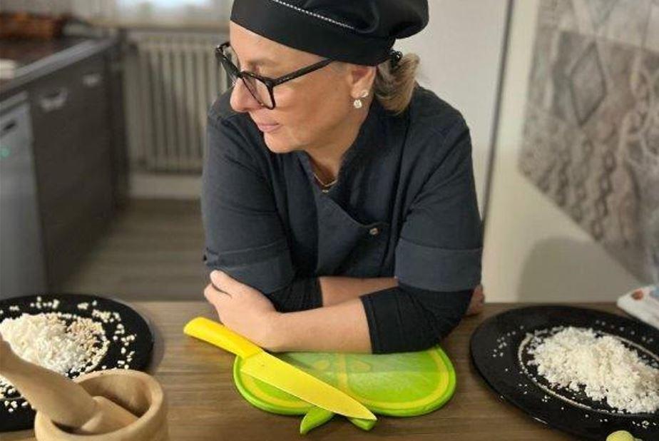 Da Ferrara alle Cayman e ritorno, la nuova vita in cucina di Alessia