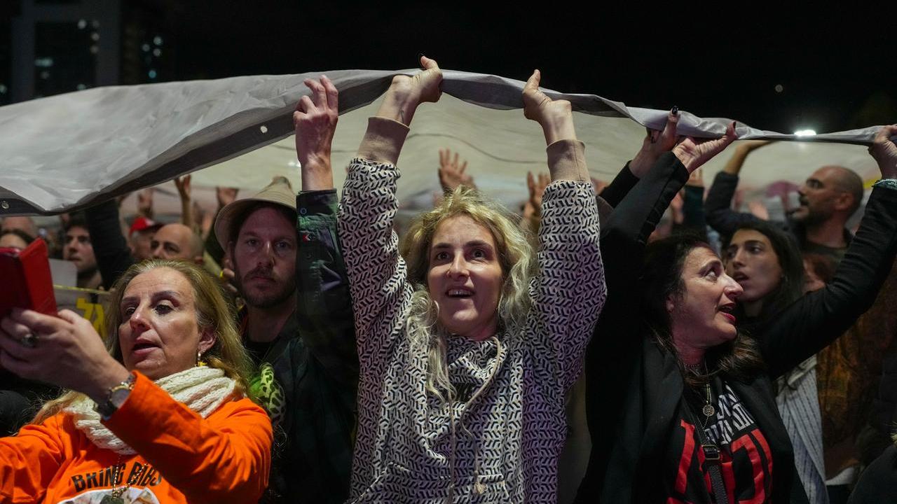 Israele-Hamas, è tregua a Gaza: oggi libere tre donne, chi sono