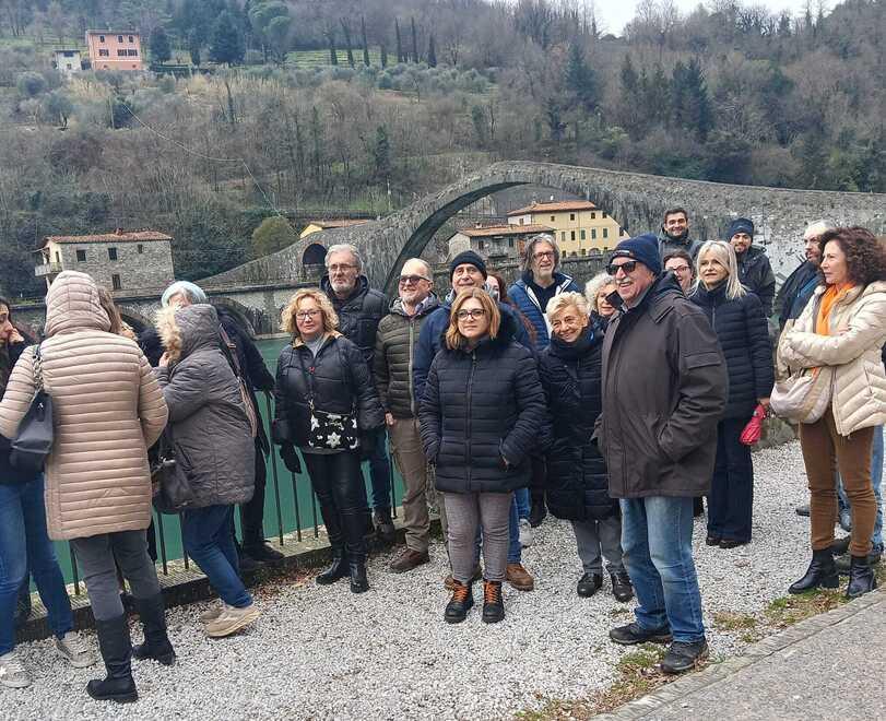 
	Un momento del sit-in organizzato all&rsquo;altezza del Ponte del Diavolo

