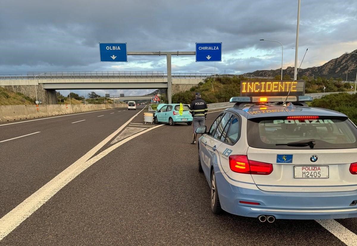 Si schianta contro il guardrail sulla Olbia Sassari, ferito un uomo