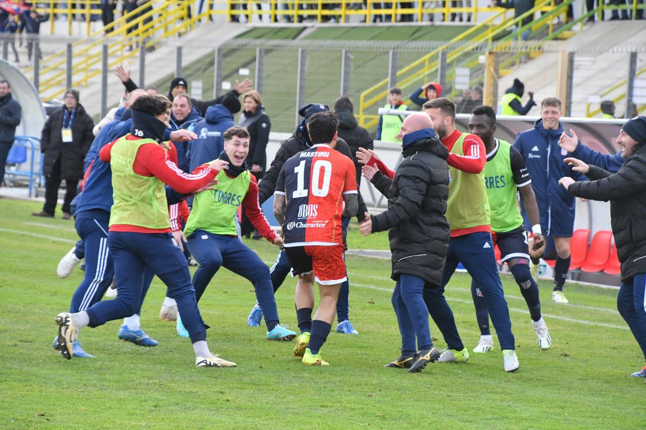 
	Esultanza dopo la vittoria<em> (foto Mauro Chessa)</em>

