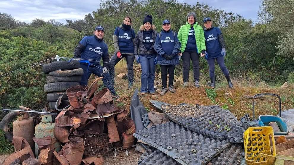 Stintino, raccolte 3 tonnellate di rifiuti in una giornata ecologica
