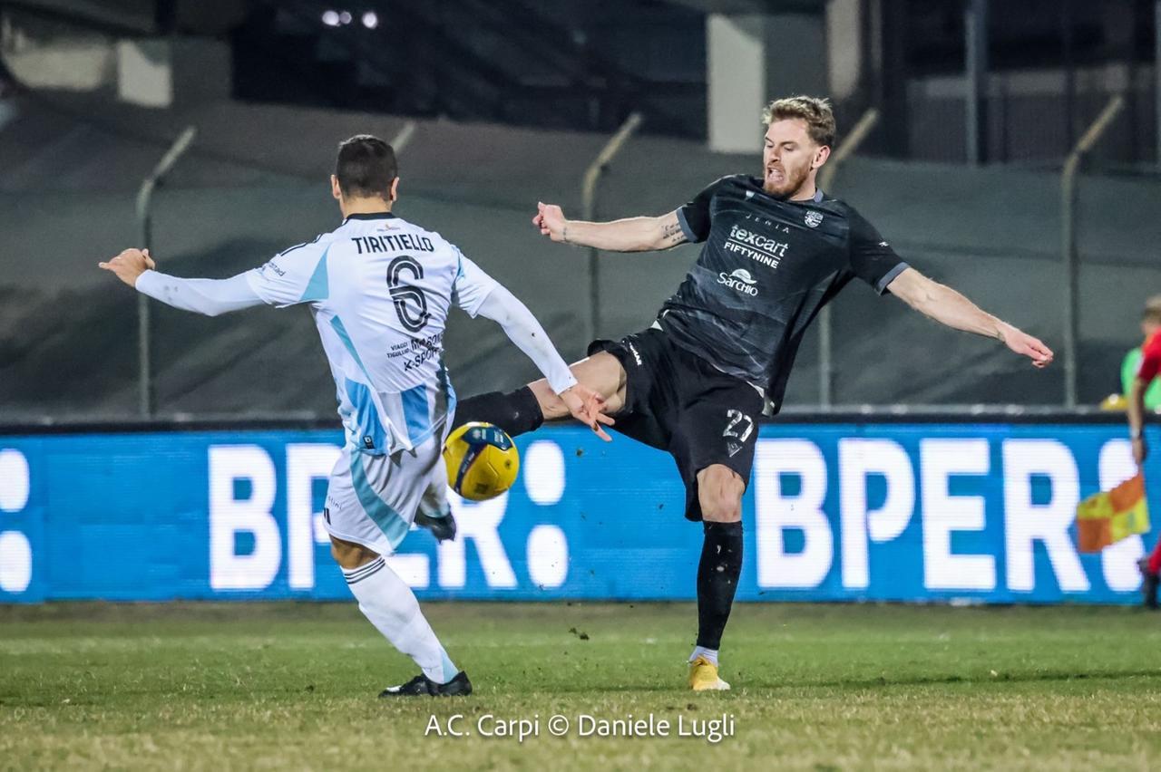 Tre leggerezze, tre gol subiti: il Carpi battuto dalla capolista Entella