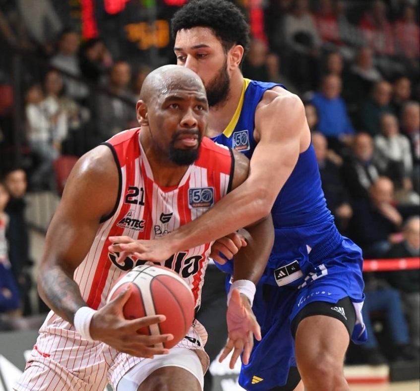 Sella Cento, prova stellare e vittoria contro Verona