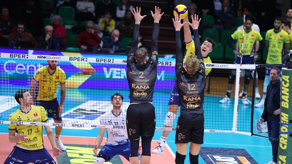 Modena, che brutta sconfitta: Verona travolgente al PalaPanini