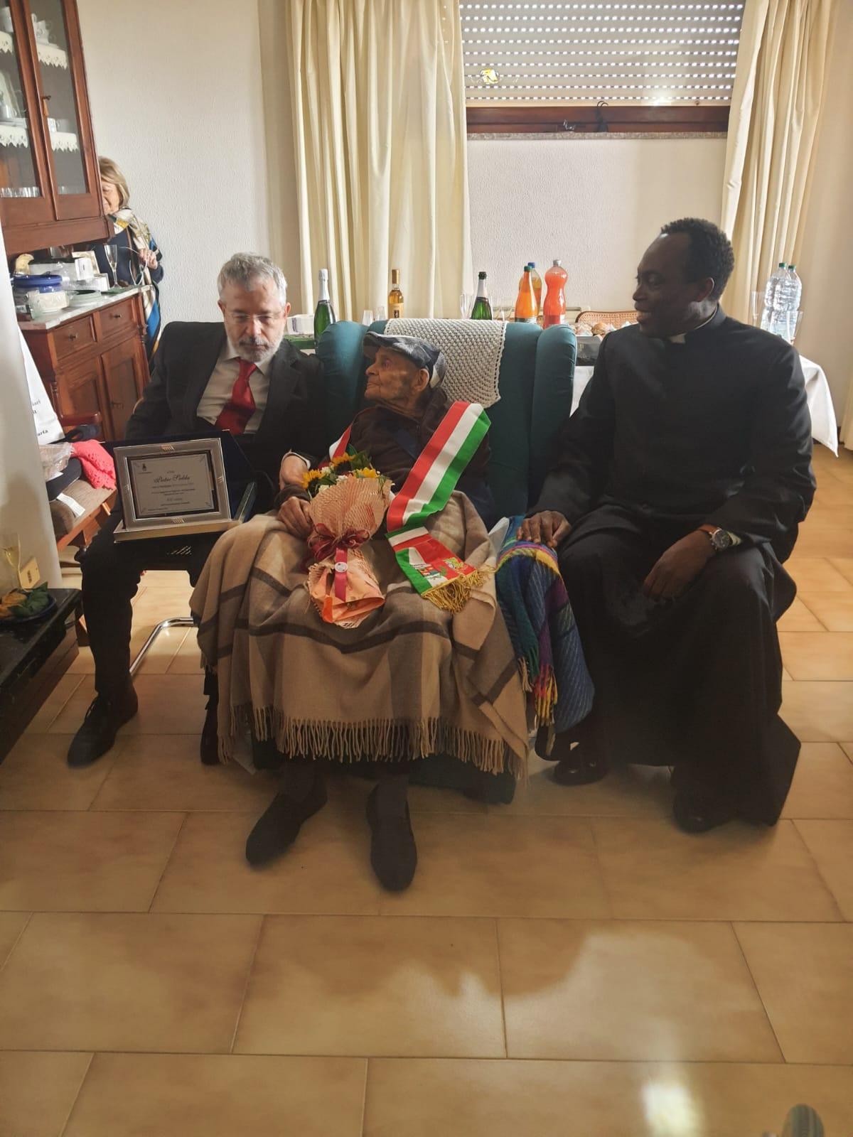 Nonno Pietro sindaco nel giorno del centesimo compleanno