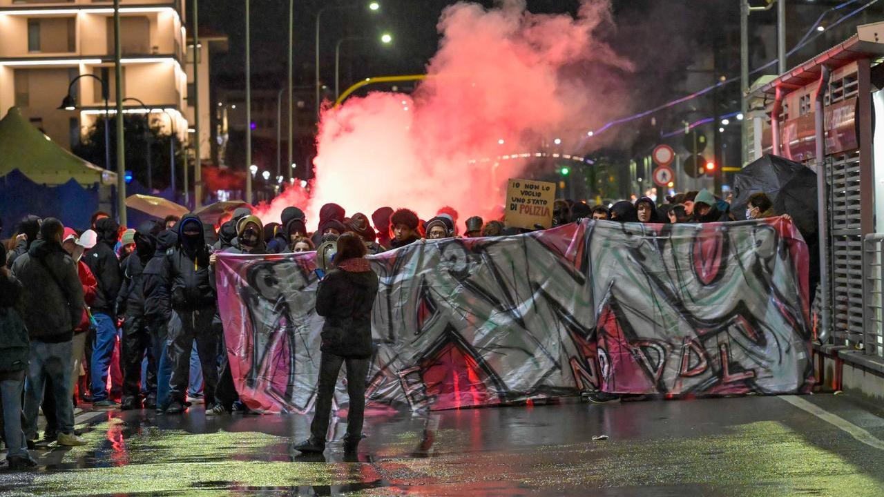 Il corteo per Ramy a Firenze
