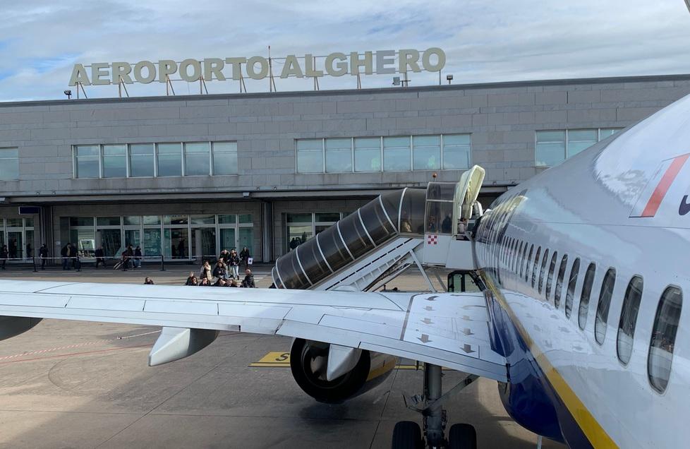 Aeroporti di Alghero e Olbia: crescono passeggeri e sinergie