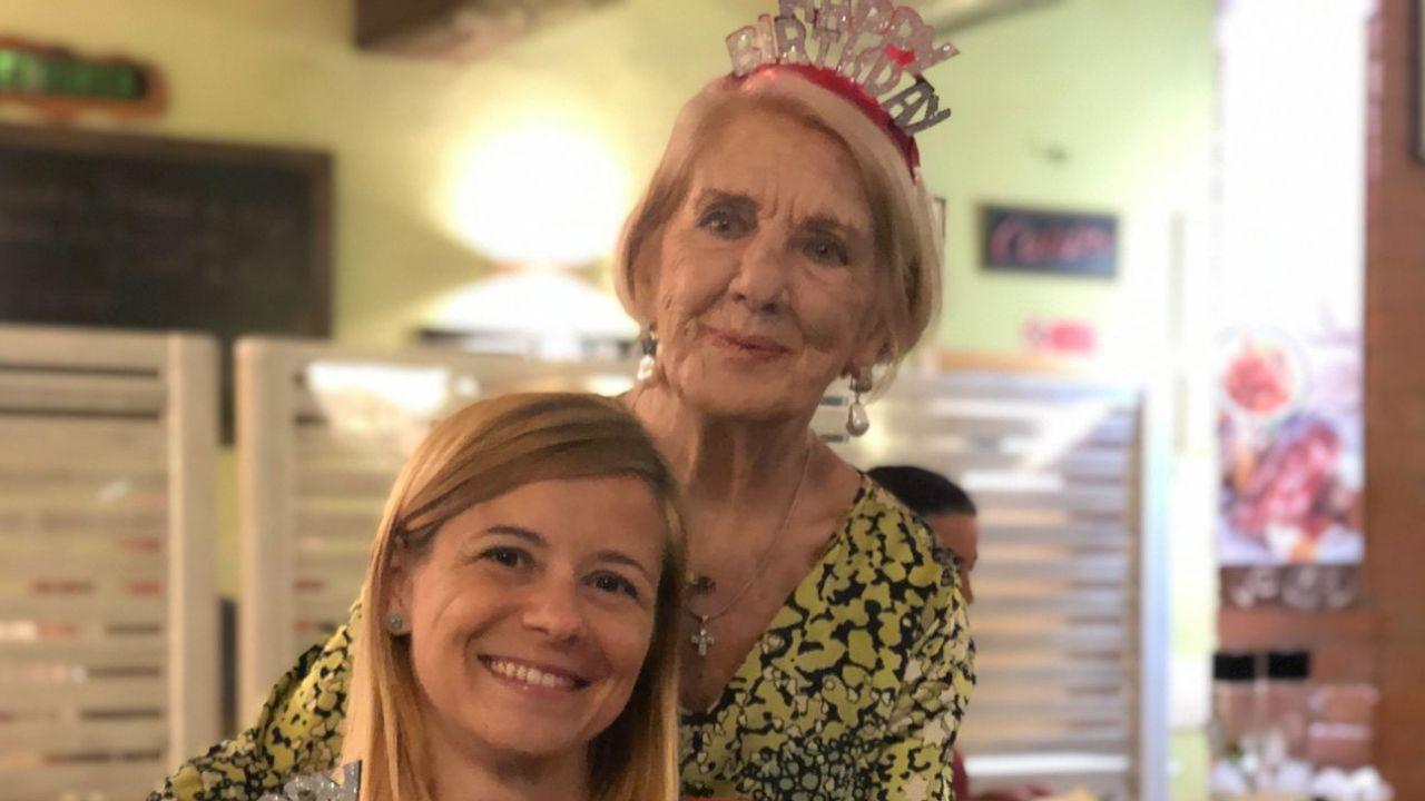 
	Peccianti con la nipote Alice alla festa dei 90 anni

