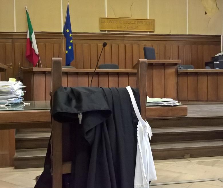 Pistoia, violenze sui bimbi alla materna: il pm chiede il rinvio a giudizio. Le prove più pesanti secondo la Procura