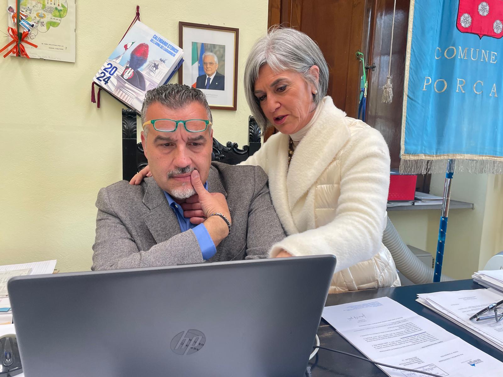 Fotovoltaico, il Comune di Porcari vuole comprare l’area dell’impianto