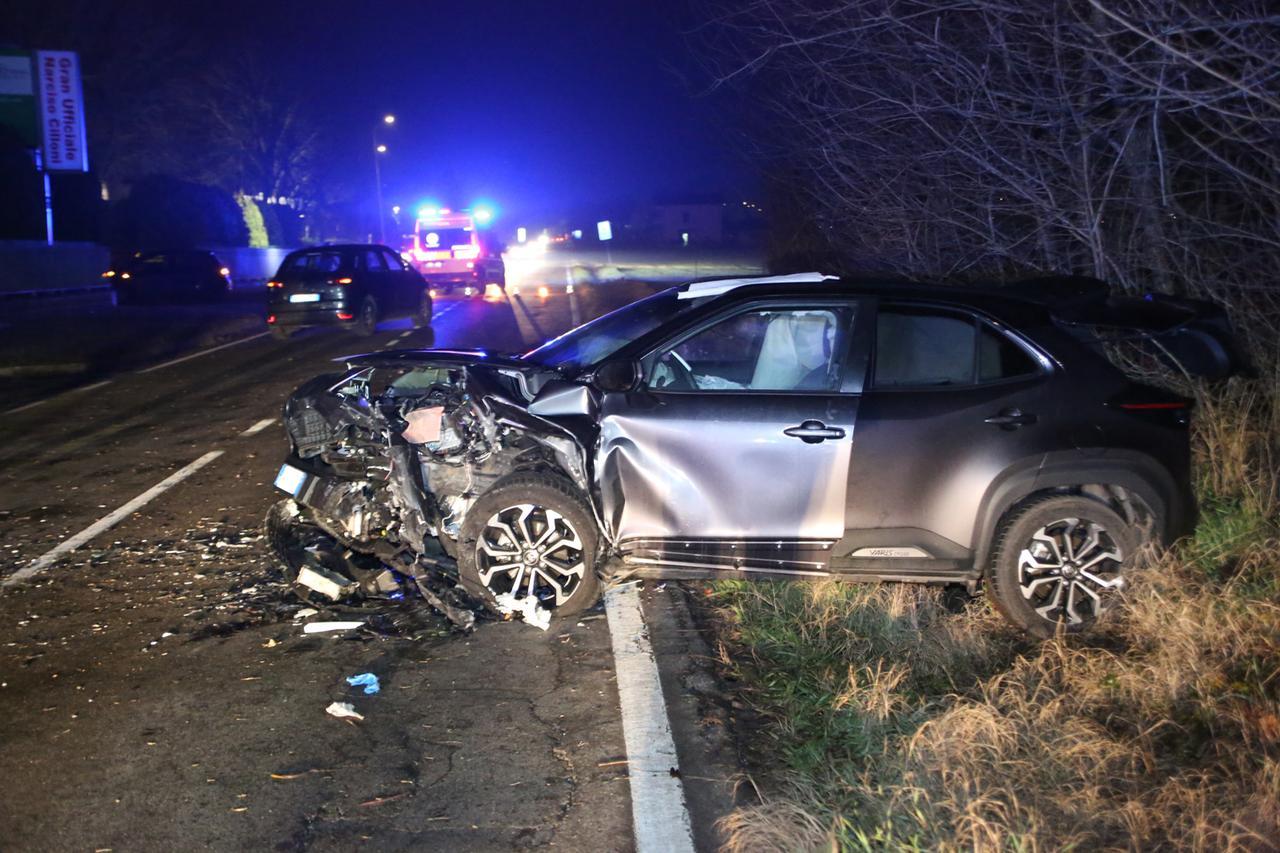 Schianto in via Togliatti, morta una donna e un’altra è grave