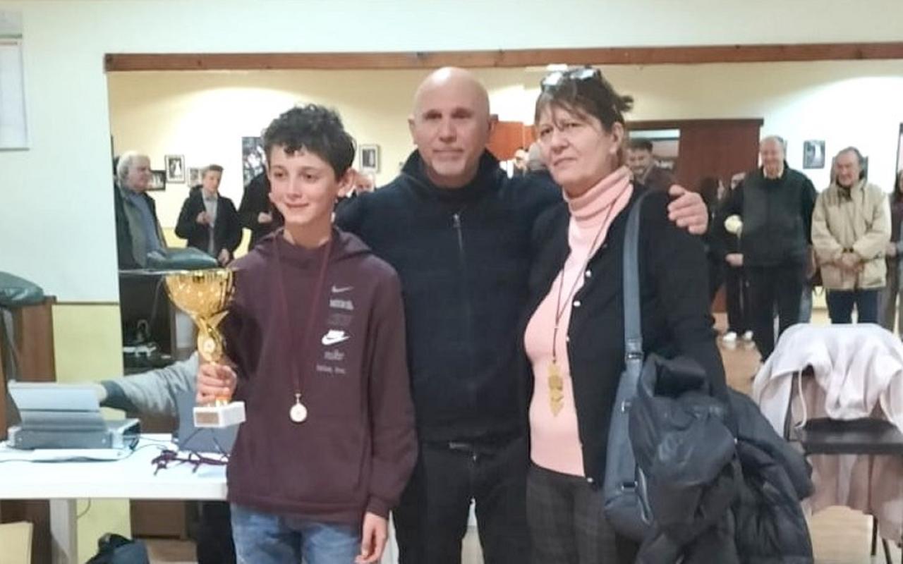 
	Orlando Pin, a sinistra, premiato da Marco Ceccarini e da Carla Mazzoni

